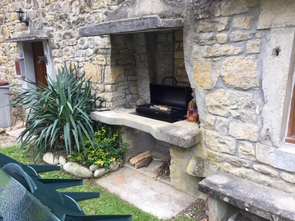 Gite Des Reculees Ladoye-sur-Seille Exterior foto